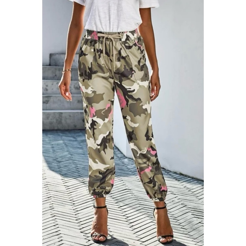 Women's Elastic Waist Neon Camo Joggers camouflage cargo pants tapered M New - Picture 9 of 9